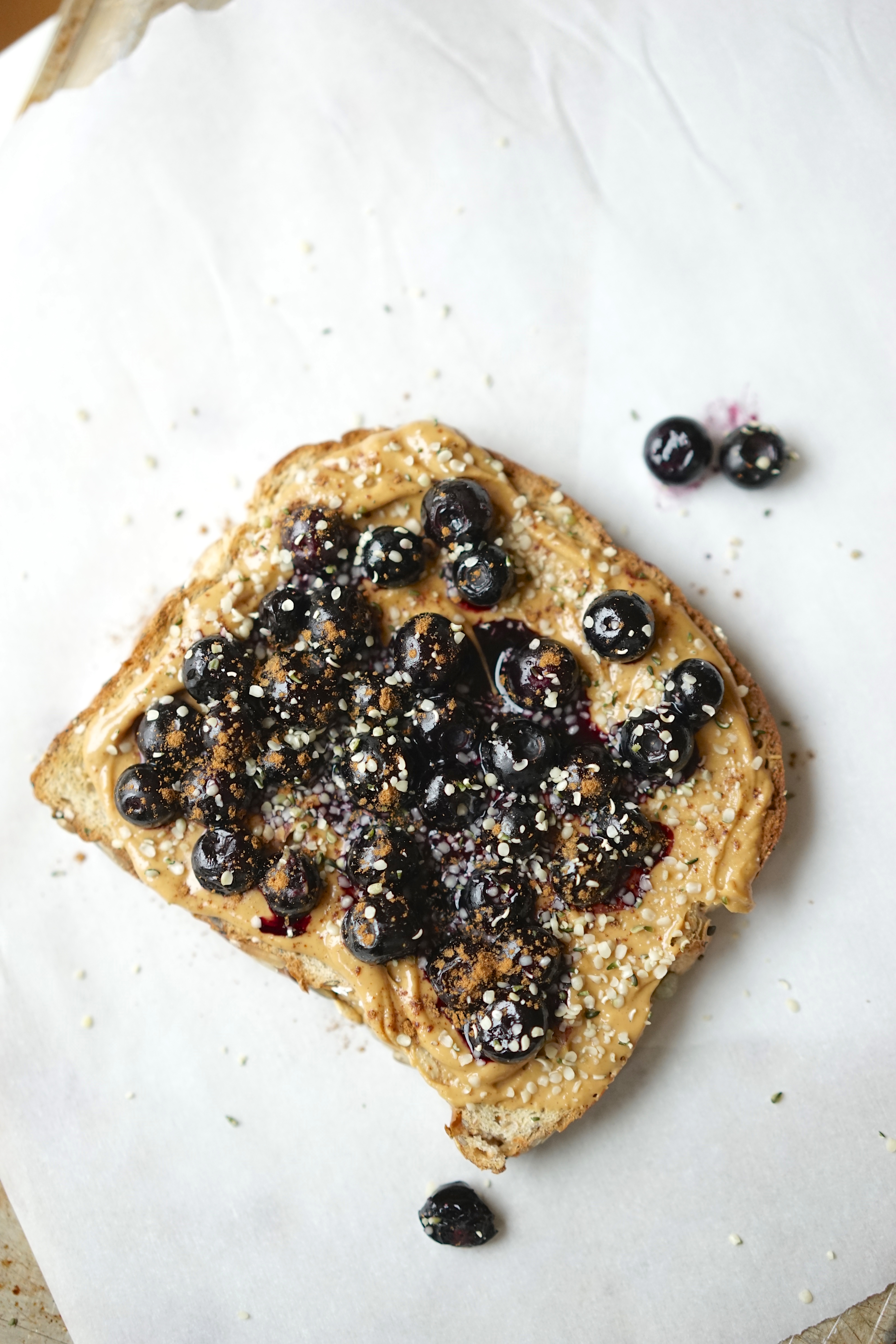 Peanut Butter & Cinnamon Blueberry Toast with Hemp Hearts | Living Healthy in Seattle