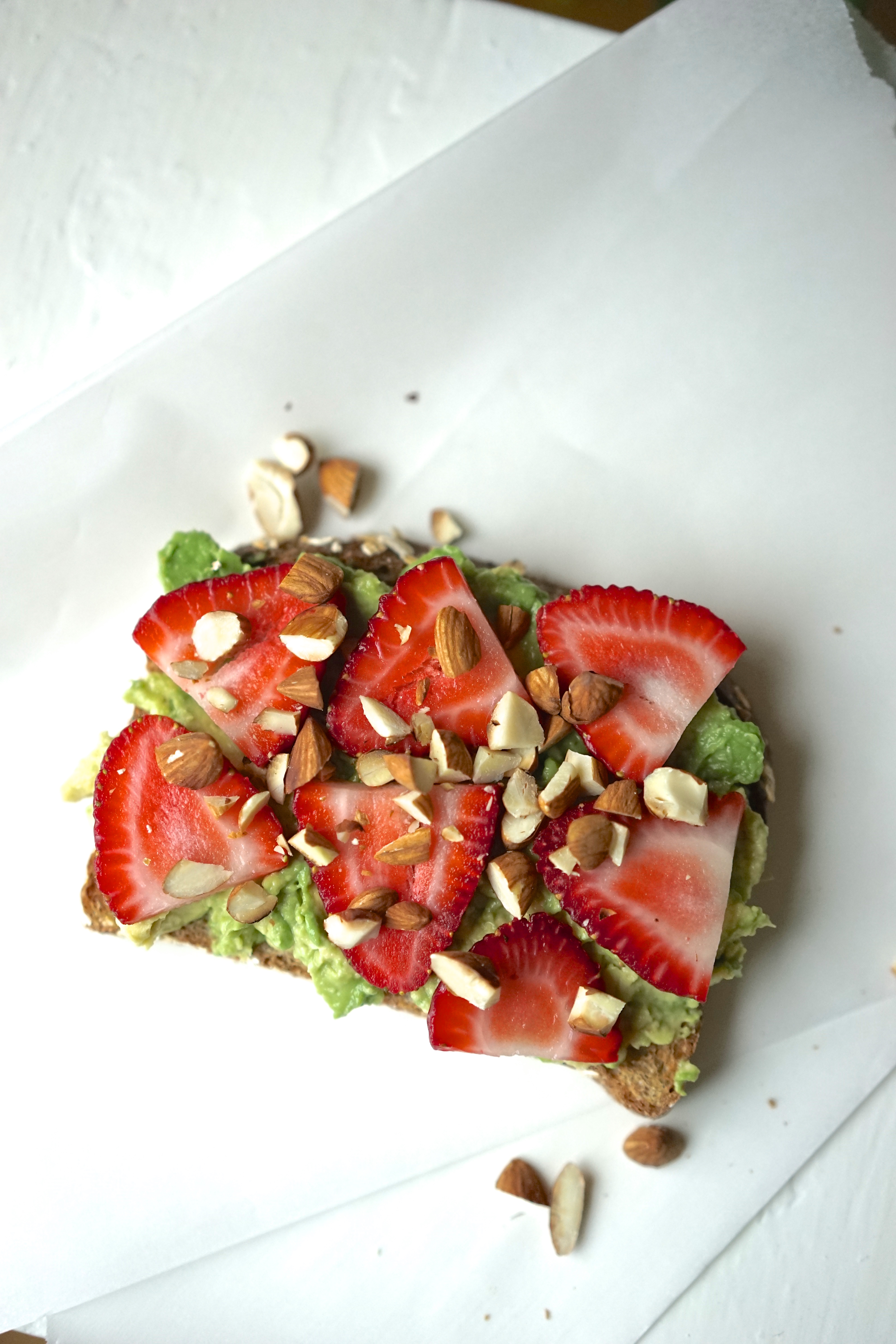 Avocado & Strawberry Toast with Almonds | Living Healthy in Seattle 